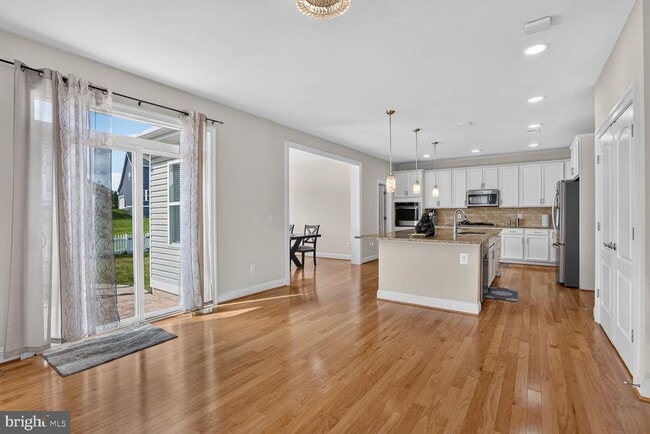 Building Photo - 23631 Glenmallie Ct