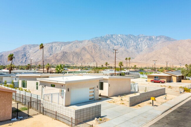 Building Photo - 361 W Sunview Ave