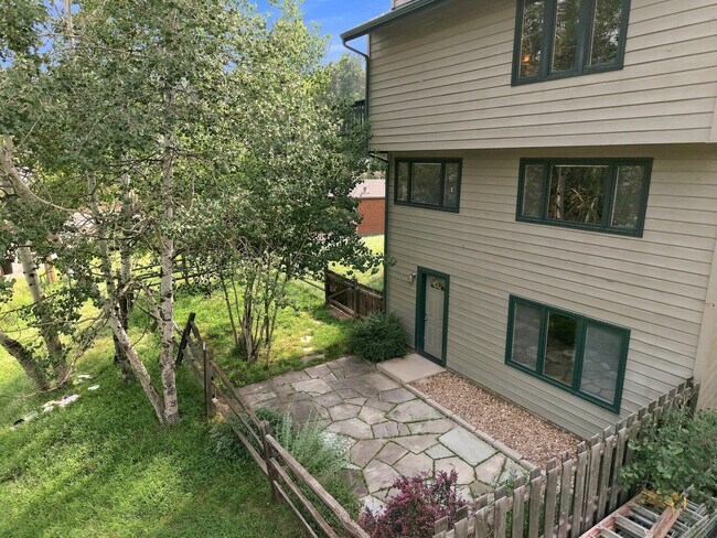 Building Photo - 28248 Harebell Ln