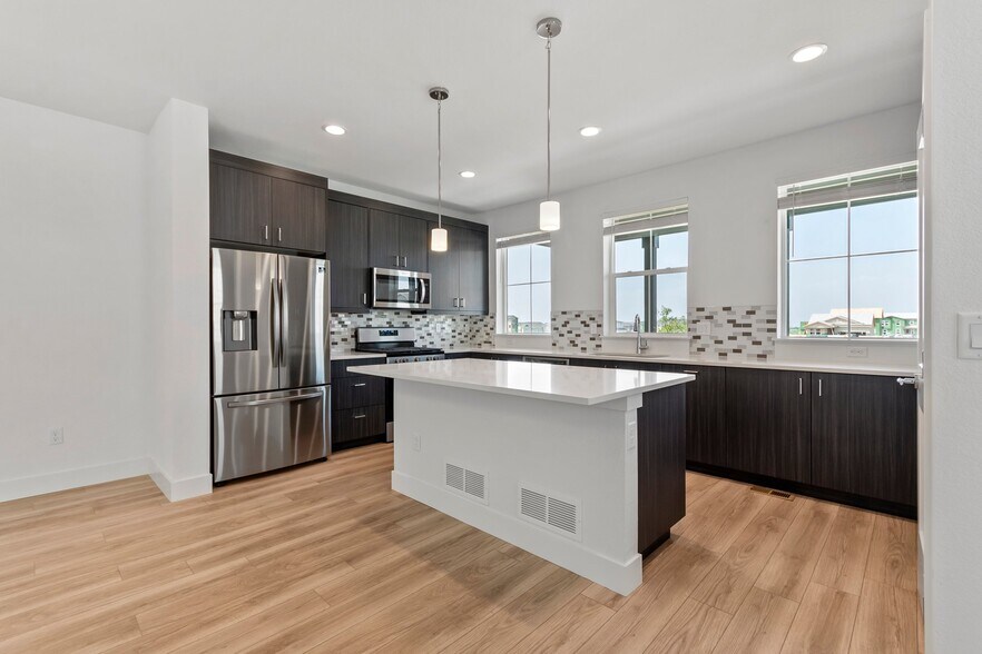 Building Photo - 6106 Netherland Ct