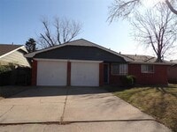 Building Photo - 624 N Dillon Ave