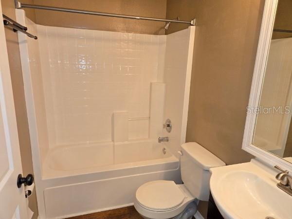 Building Photo - 2631 Winchester Cir