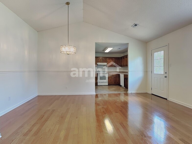 Building Photo - 2322 Sir Edward Ln