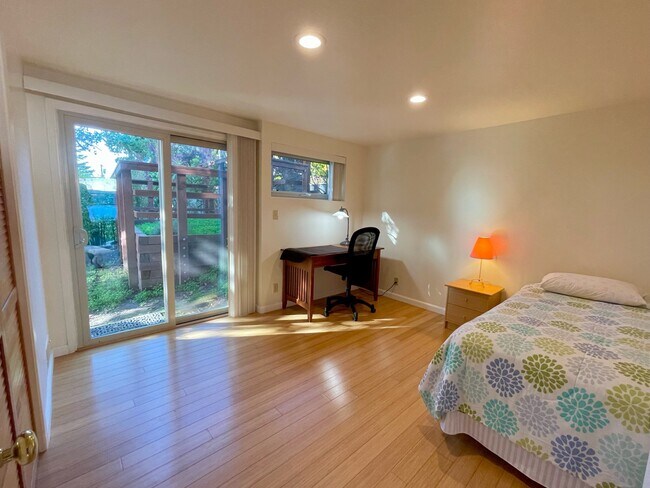 Lower Bedroom #2 (1 of 2) - 1216 Spruce St