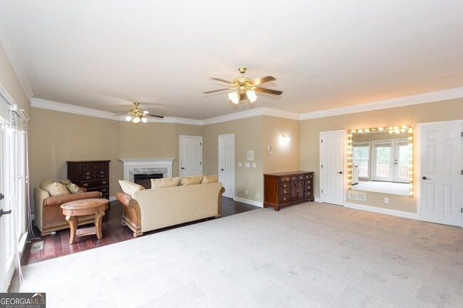 Building Photo - 5166 Wheeler Dr