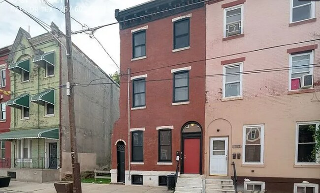 Building Photo - 1720 N Marshall St