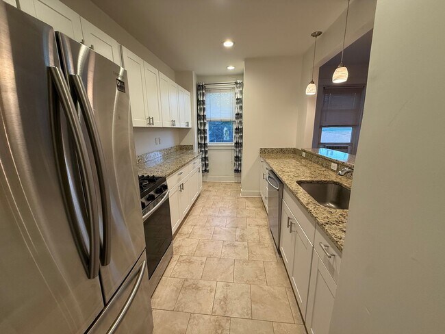 Building Photo - 204-204 S Braddock Ave