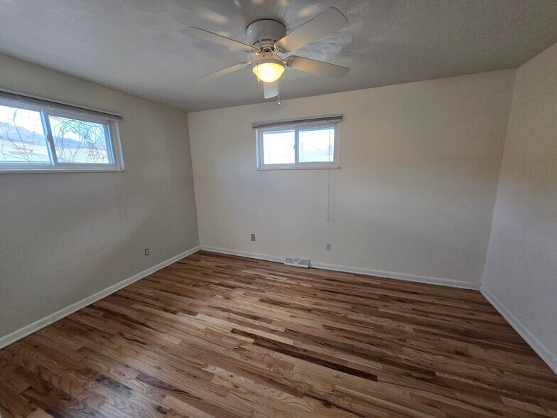 Building Photo - 1621 Salvia St