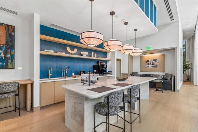 Building Photo - 3015 S Ysabella Ave