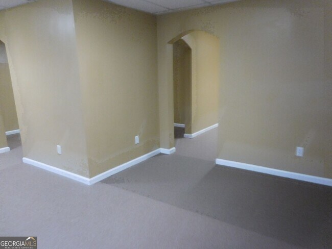 Building Photo - 566 Pond Lillies Rd SE