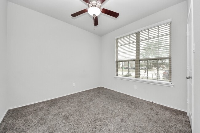 Building Photo - 4618 Terrazza Verde Dr