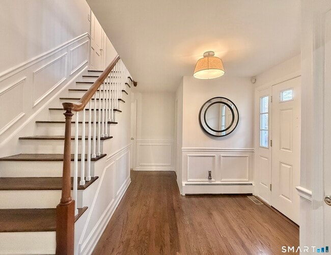 Building Photo - 139 Highland Ave