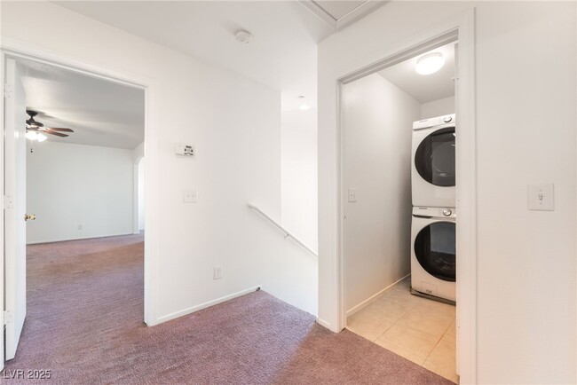 Building Photo - 7417 Delicious Ct