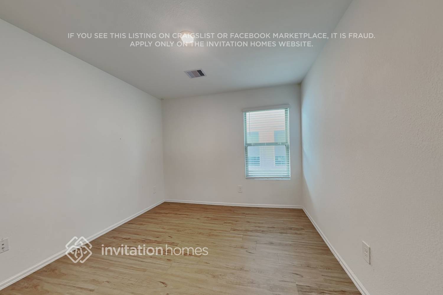 Building Photo - 18811 Charter Elm Dr