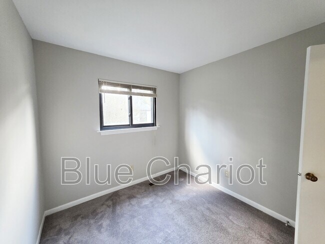 Building Photo - 3775 Guess Rd