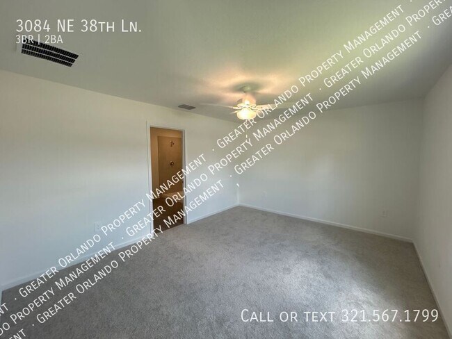 Building Photo - 3084 NE 38th Ln