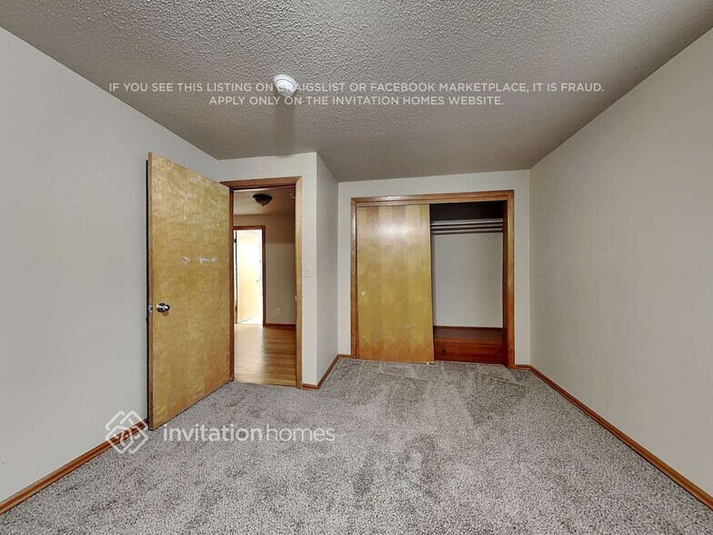 Building Photo - 617 S 301st St