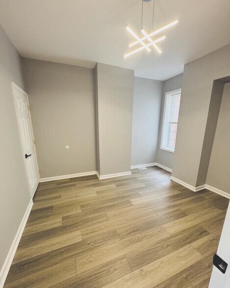 Bedroom 2 - 1402 W Saratoga St