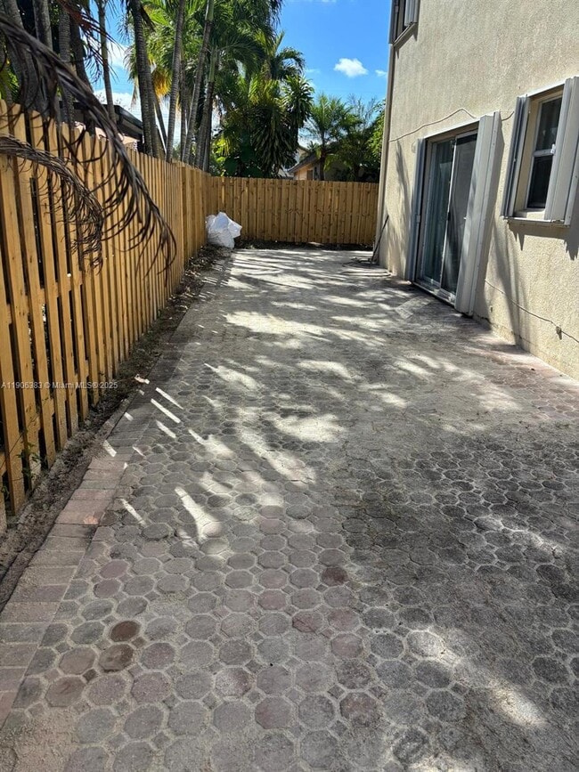 Building Photo - 11232 NW 51st Terrace