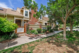 Building Photo - 2890 W Long Cir