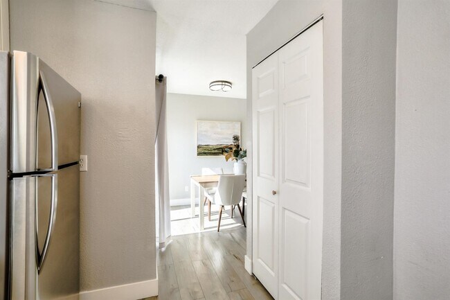 Primary Photo - 5997 Bamford Dr