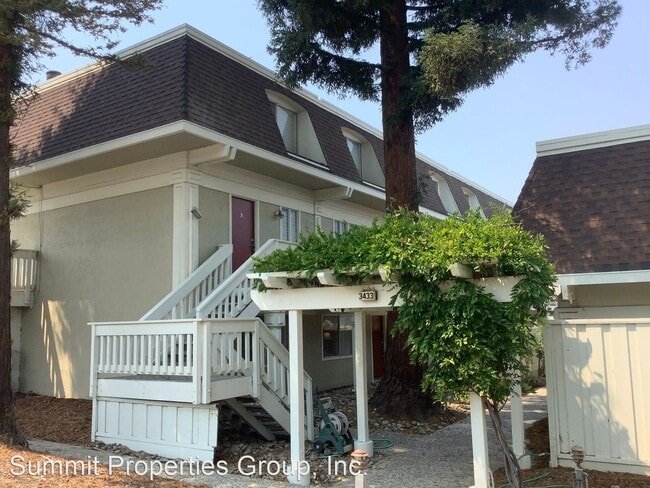 Primary Photo - 2 br, 2 bath House - 3433 Norton Way #5