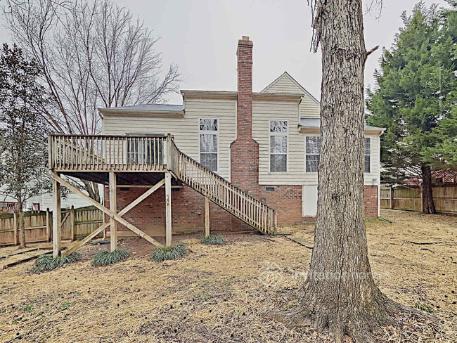 Building Photo - 2951 Redfield Dr