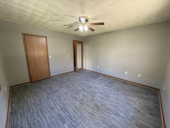 Building Photo - 272 Jackson St