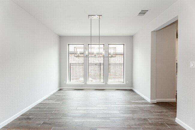 Building Photo - 677 Cape Capri Dr