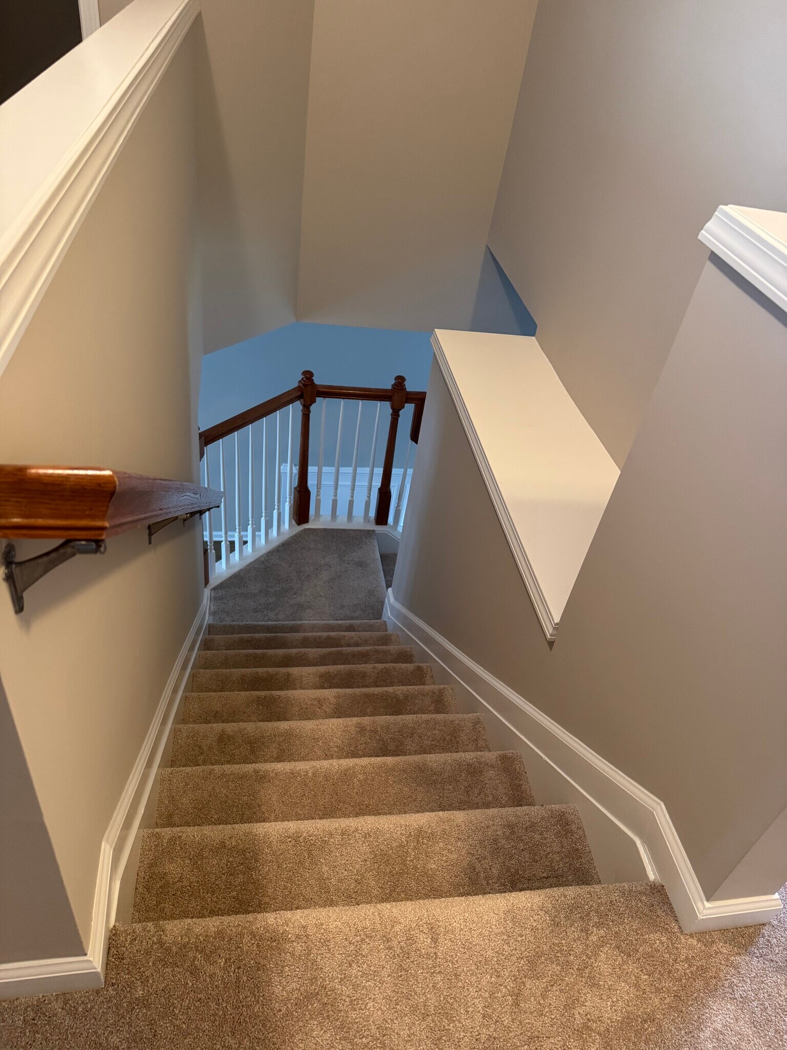 Stairway - 8321 Deckbar Pl