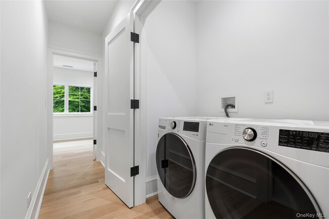 Building Photo - 75 Orchard Ave