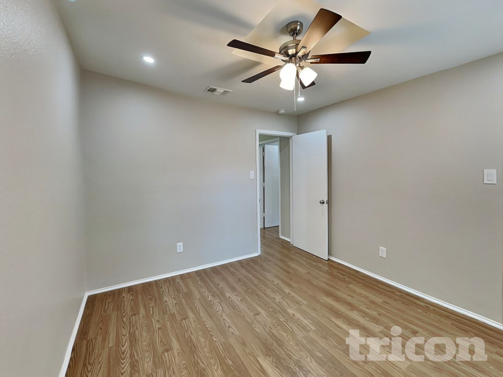 Building Photo - 1109 Glen Creek Dr