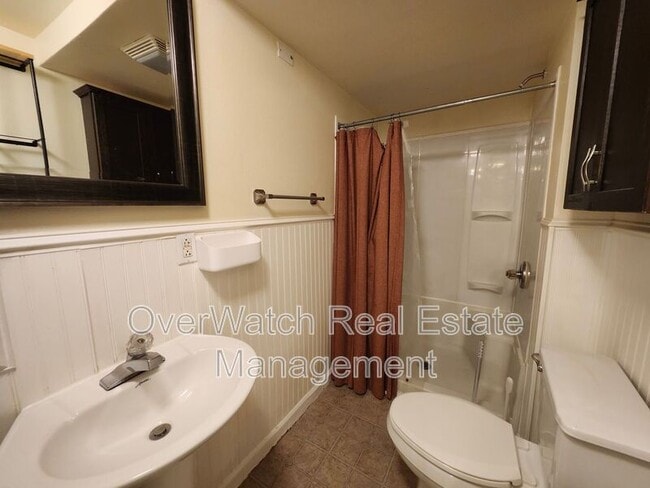 Building Photo - 5303 Eielson St