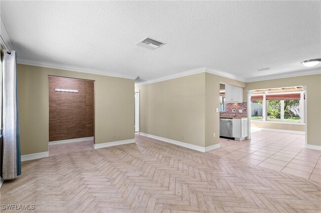 Building Photo - 2525 Dawn Cir