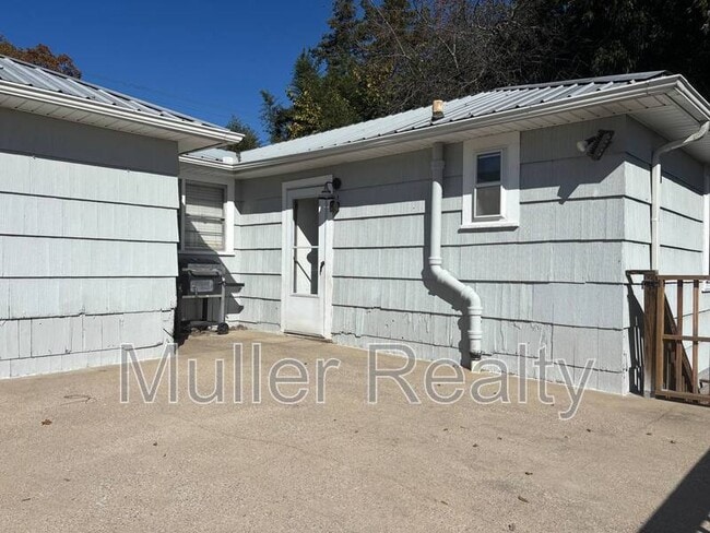 Building Photo - 1006 Freemason St