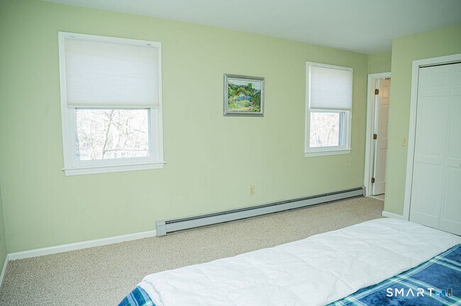 Building Photo - 100 White Birch Dr