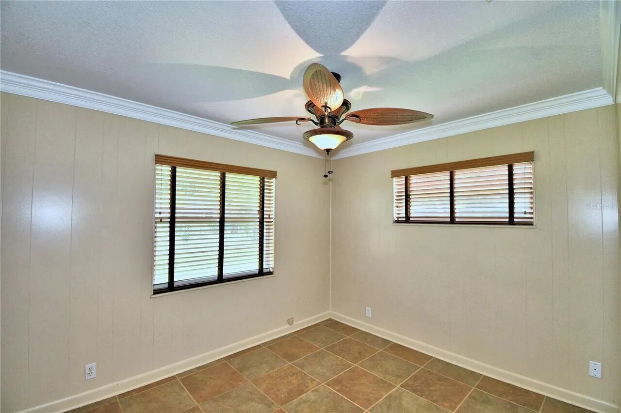 Building Photo - 3960 Avenue U NW