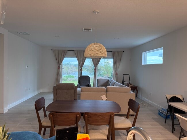 Building Photo - 1027 Waterline Ct