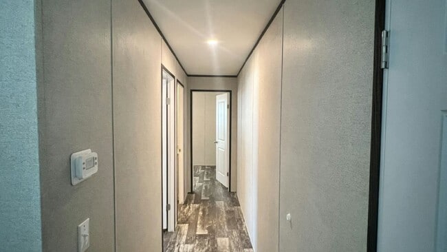 Building Photo - 96 Tower Manor Cir E