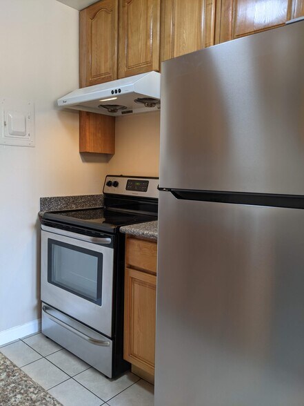 Building Photo - 1156 Ayala Dr