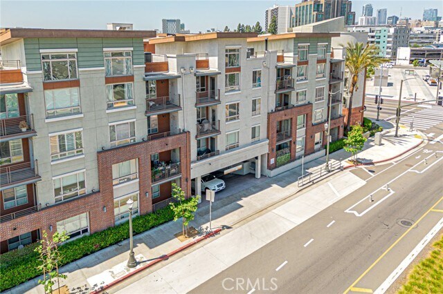 Building Photo - 100 S Alameda St