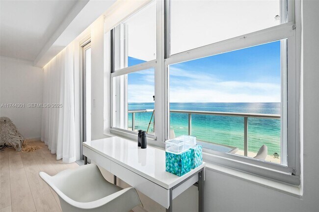 Building Photo - 9511 Collins Ave