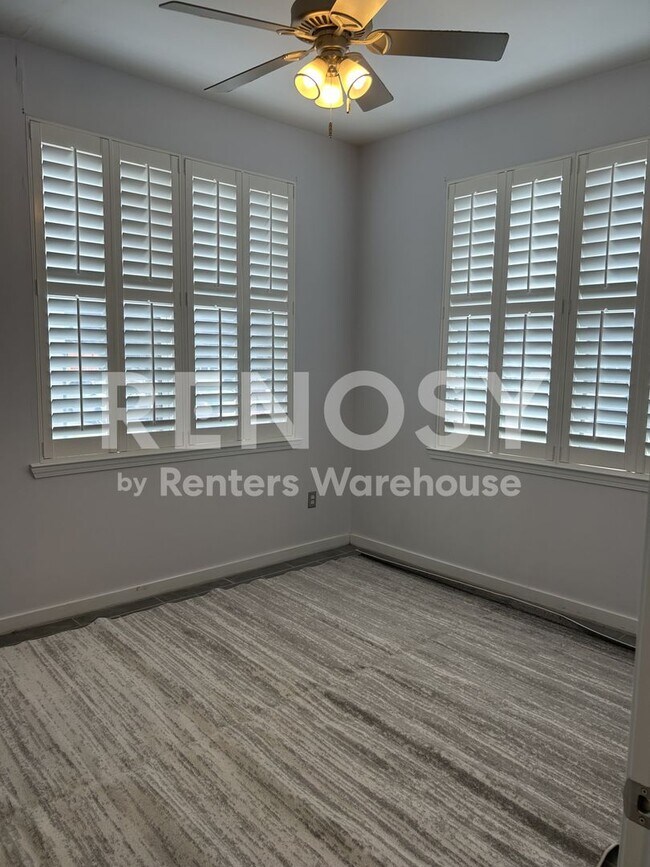 Building Photo - Perfectly located 2-bedroom 2 bath Condo