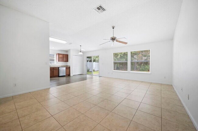 Building Photo - 843 Bonaparte Landing Ct