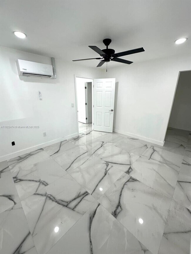 Building Photo - 26045 SW 131st Ct