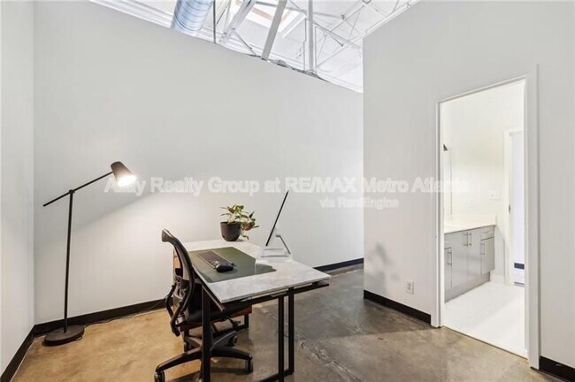 Building Photo - 5200 Peachtree Rd