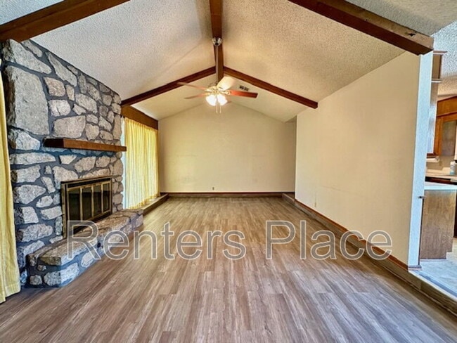 Building Photo - 625 Rosewood Ct