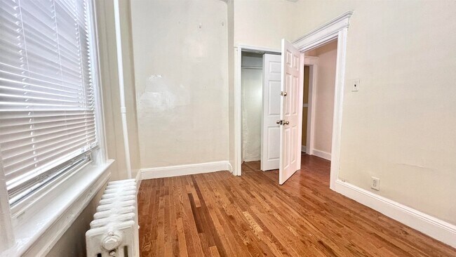 Building Photo - 212 Wilkinson Ave