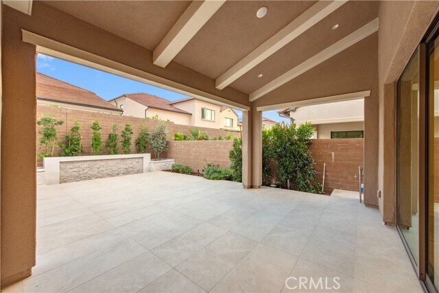 Building Photo - 114 Limone