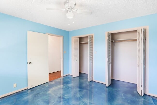 Building Photo - Hill Country Retreat